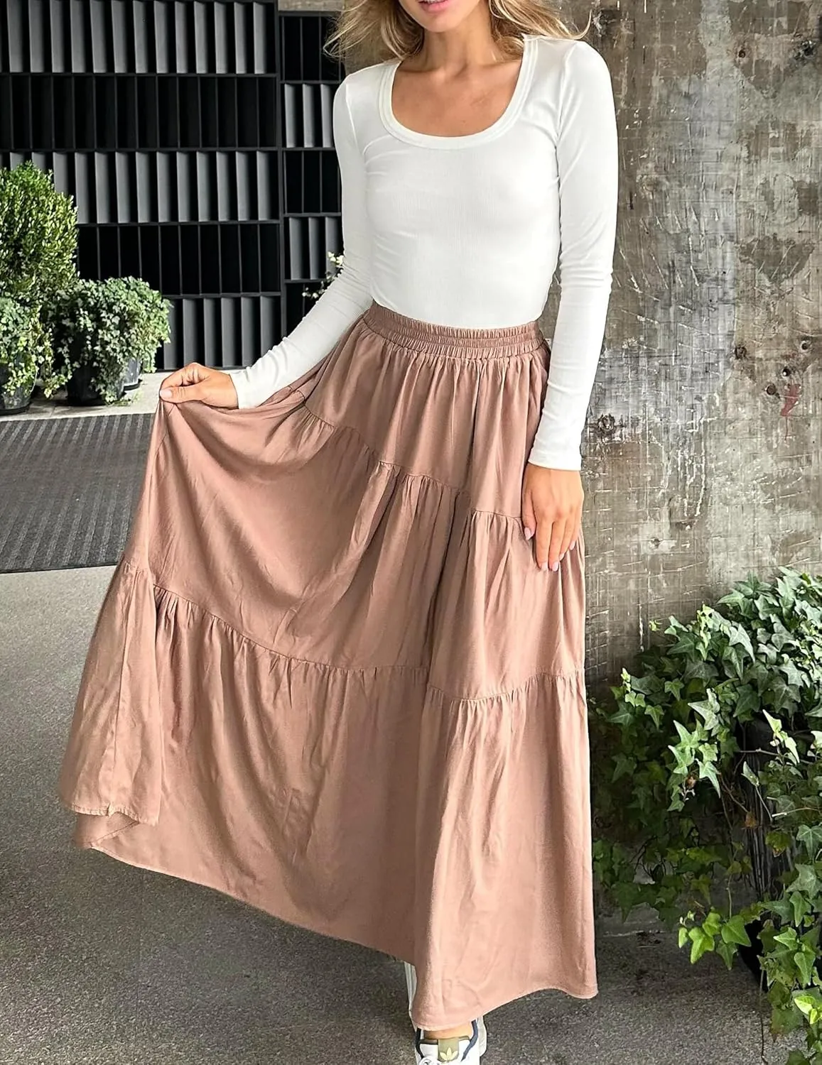 Womens Pleated A-Line Skirt Summer Elastic High Waisted Tiered Casual Long Skirts with Pockets