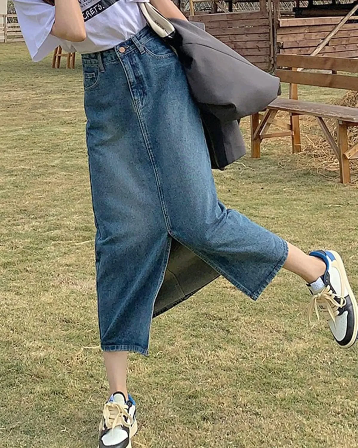 Women's Vintage High Waisted Denim Skirt Ladies Midi Jean Skirts with Pockets